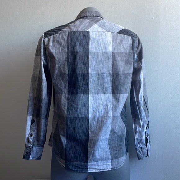 Rock & Republic Grey Plaid Shirt Medium - Picture 4 of 8